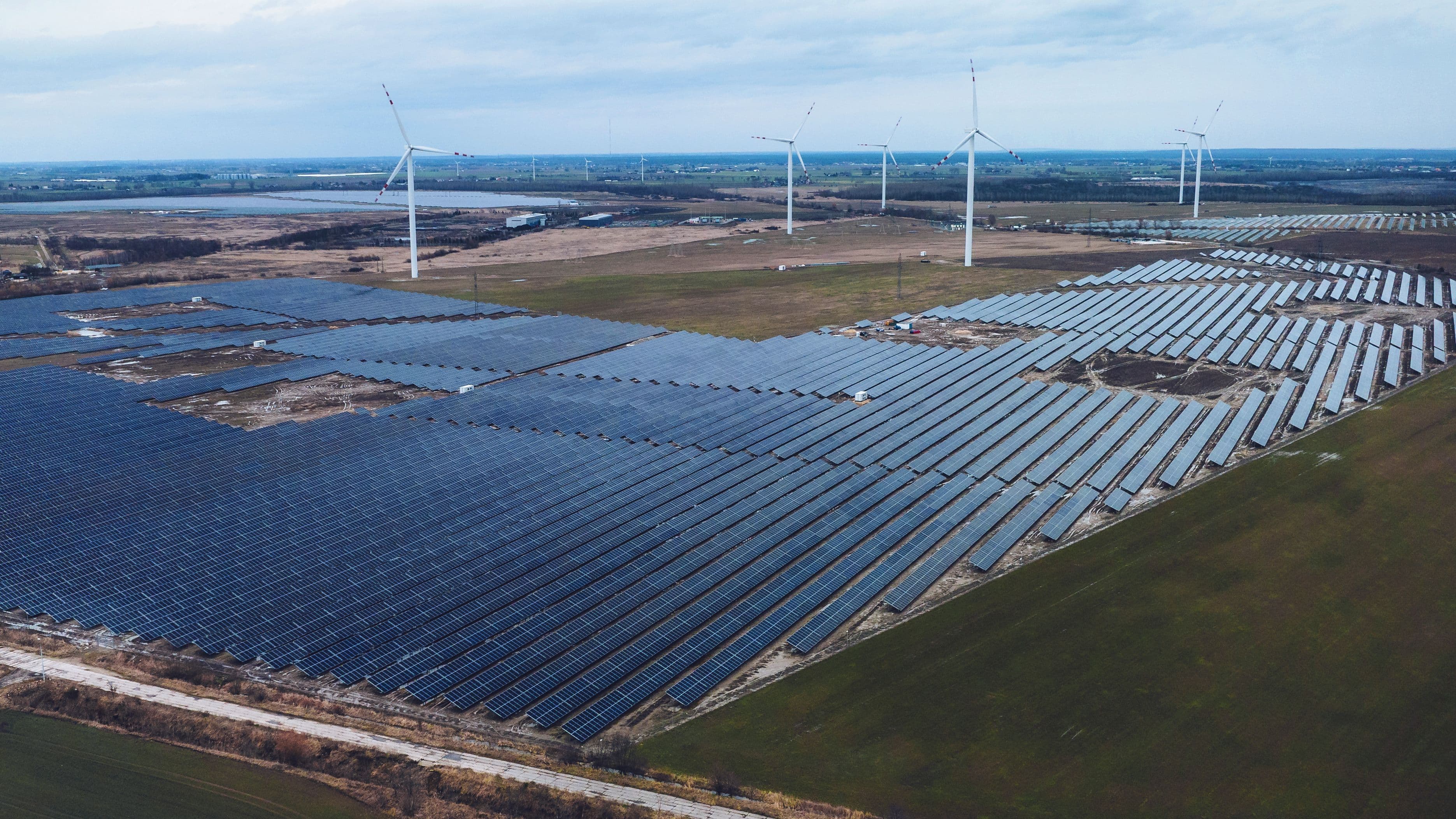 Enea buys a 35 MW photovoltaic farm in greater poland from PAD RES-article-main-image